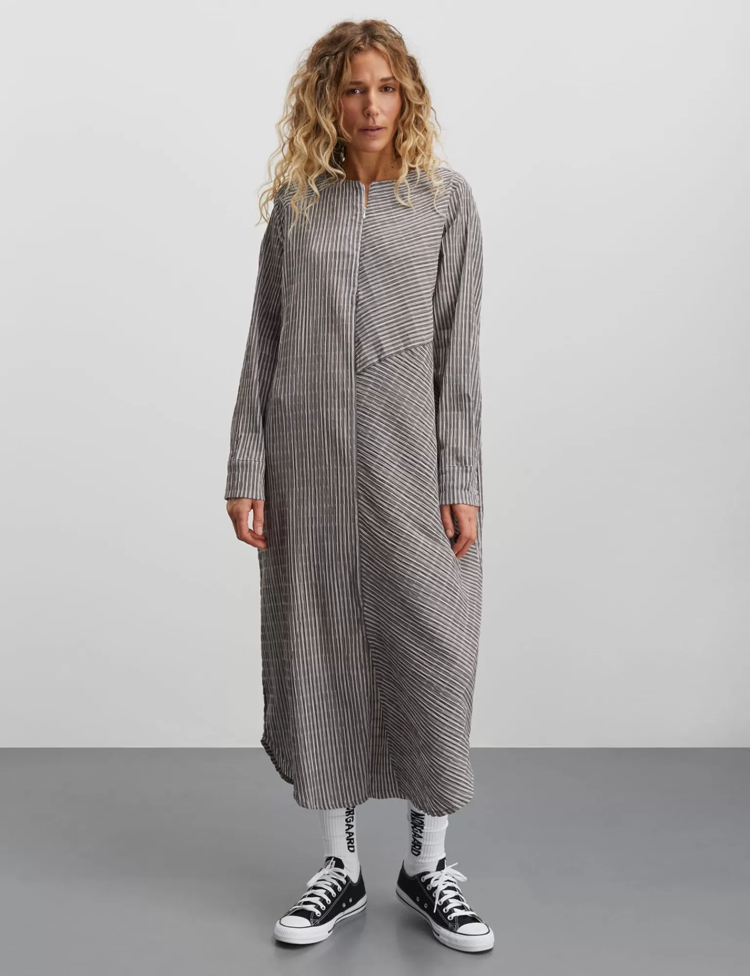 Dame MADS NØRGAARD Crinckle Pop Rosaly Dress