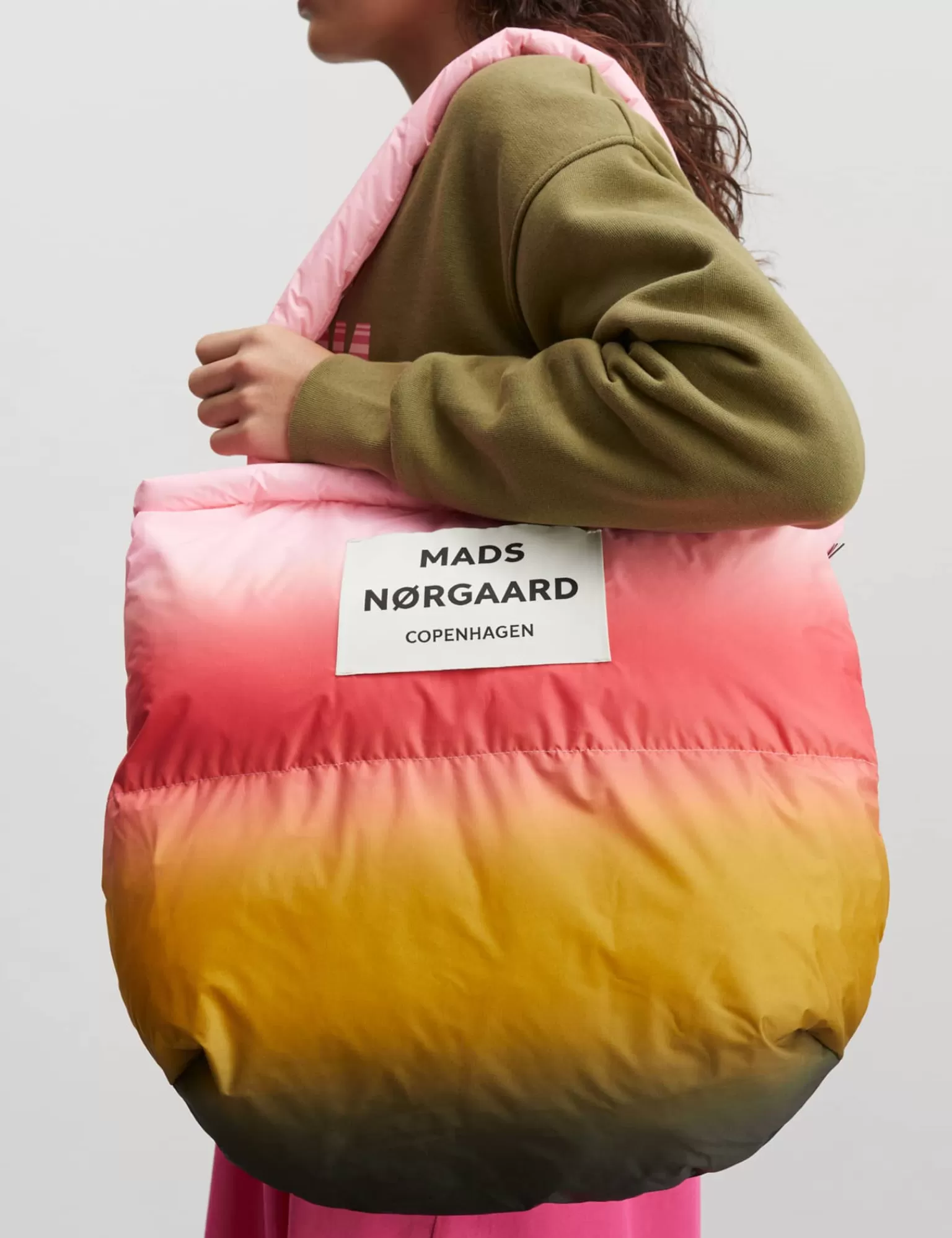 Dame MADS NØRGAARD Recycle Pillow AOP Bag