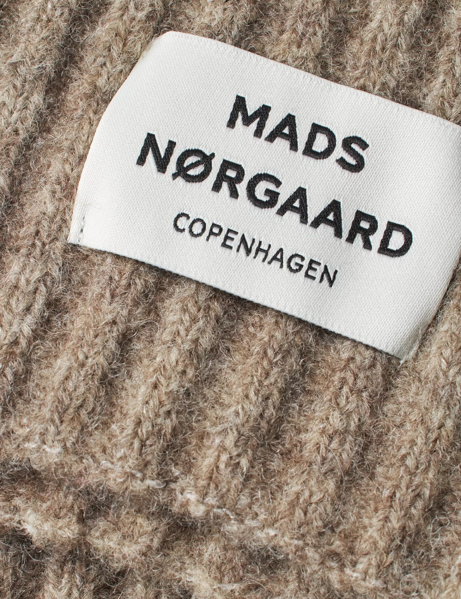 Dame MADS NØRGAARD Tosca Snatie Neck Piece